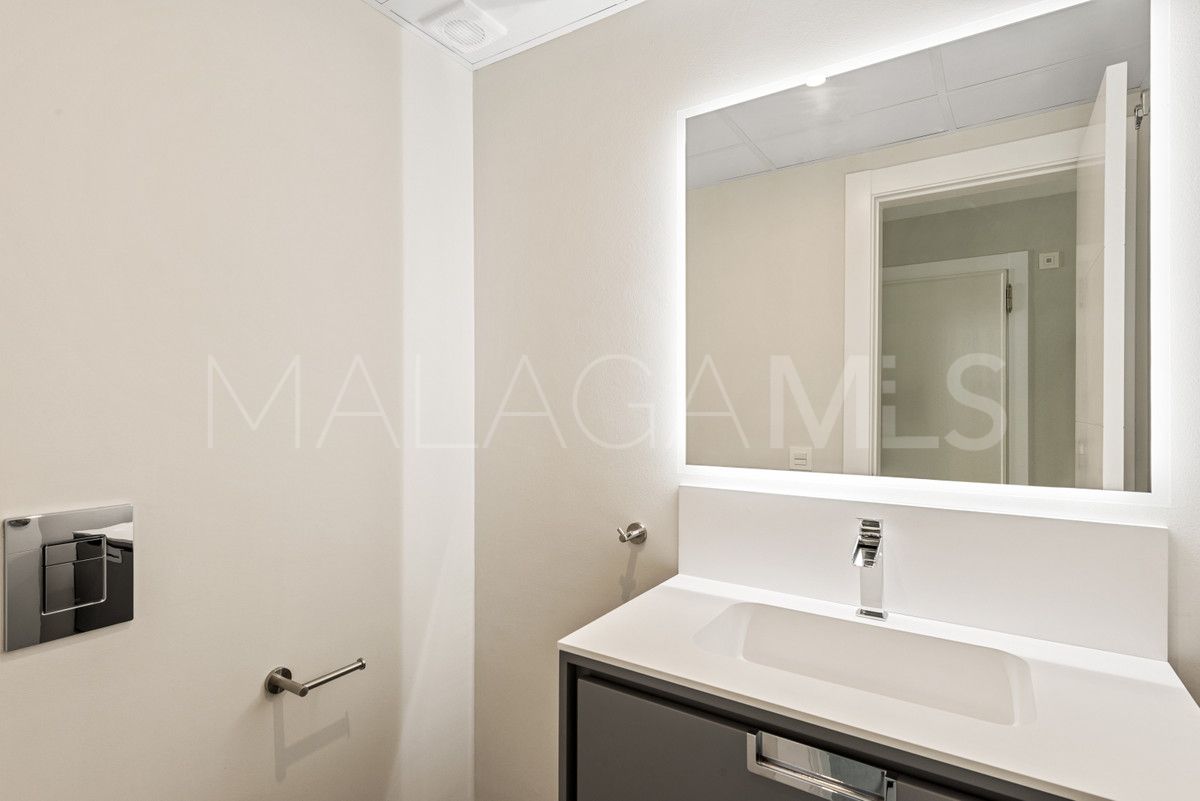 For sale 2 bedrooms apartment in Nueva Andalucia