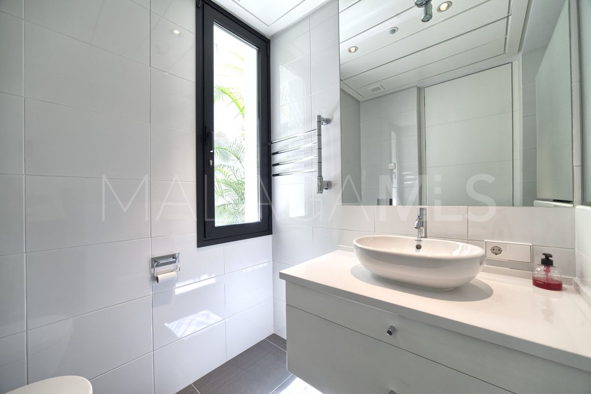Villa for sale in Los Flamingos