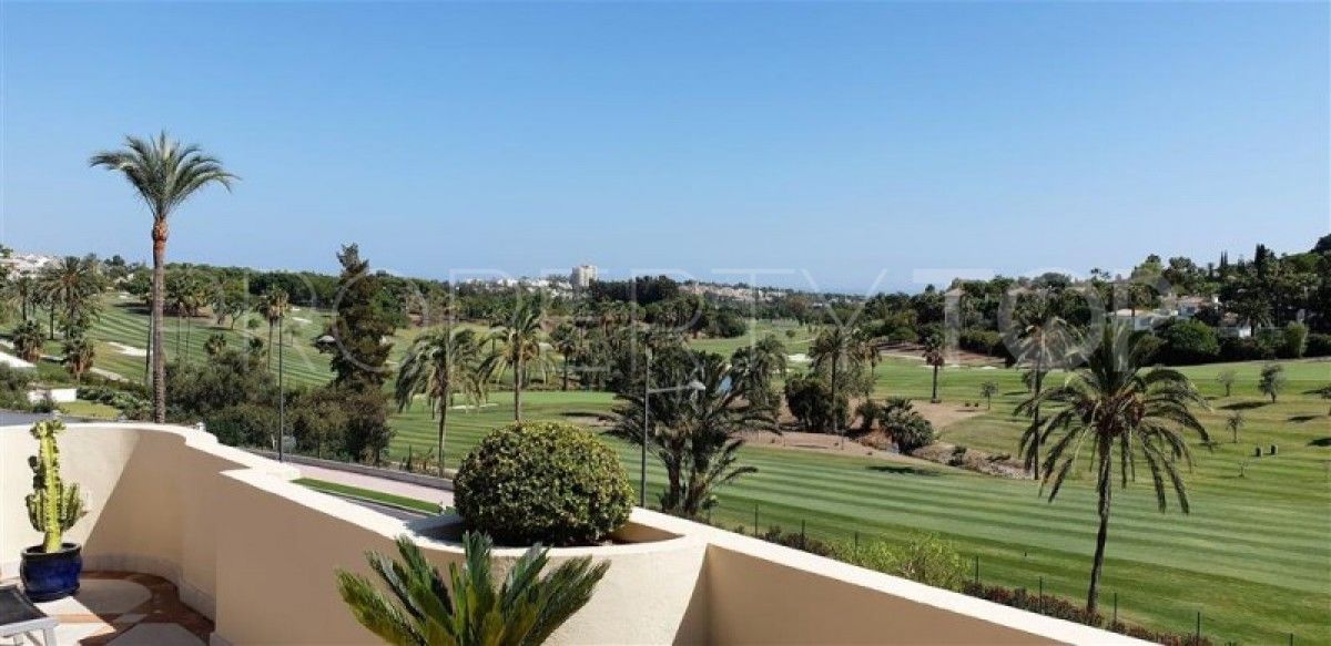 For sale penthouse with 2 bedrooms in Marbella City