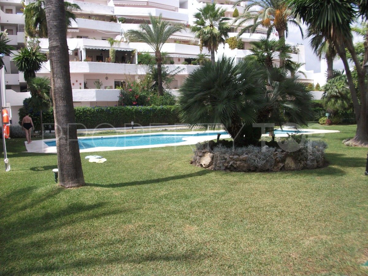 4 bedrooms apartment for sale in Nueva Andalucia