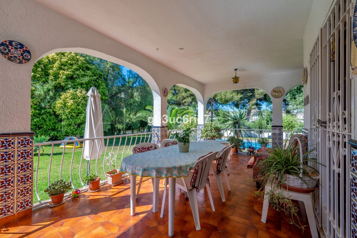 Villa for sale in Carretera de Mijas - Baja