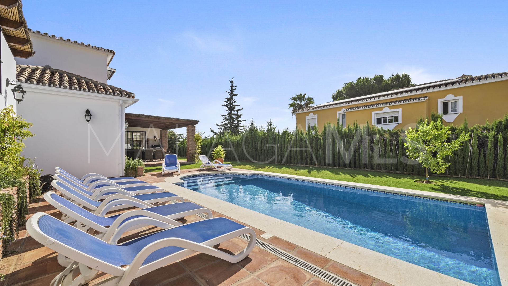 4 bedrooms villa for sale in Calahonda