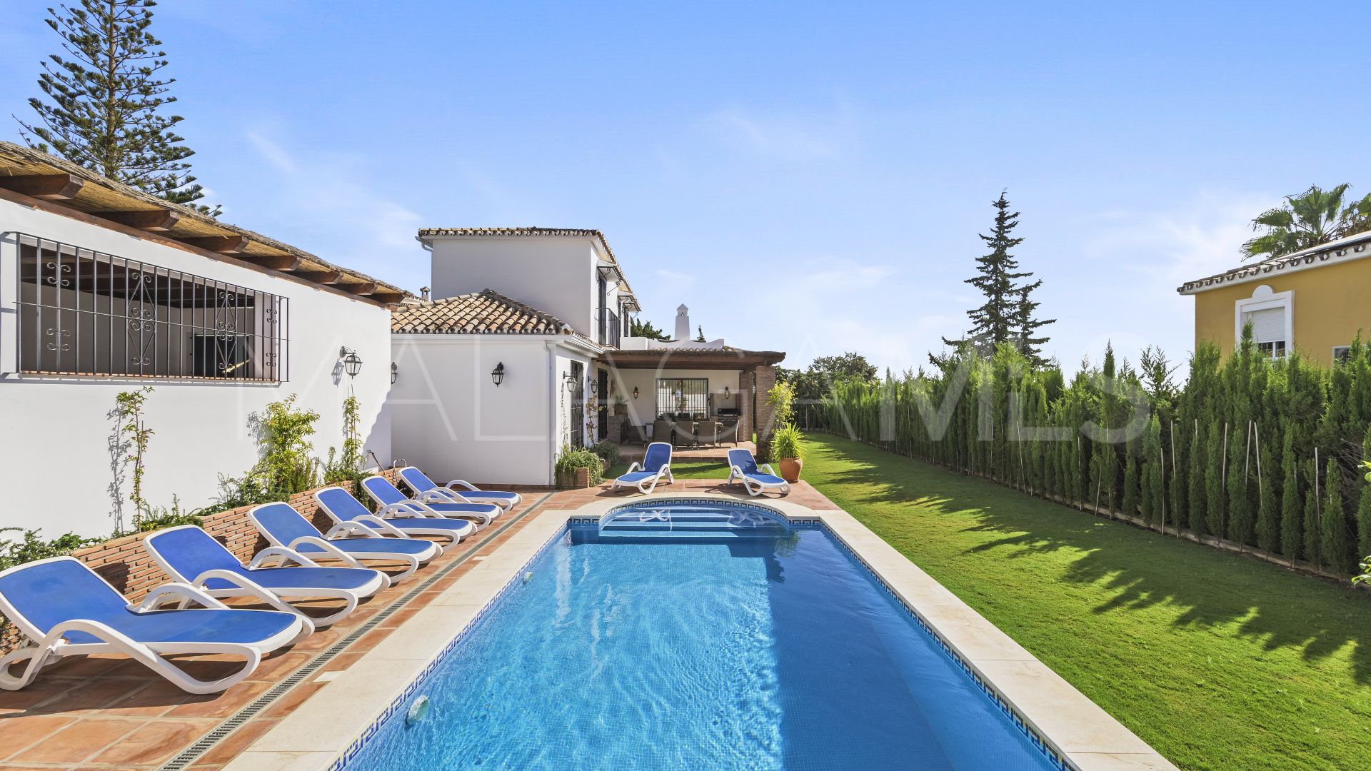 4 bedrooms villa for sale in Calahonda