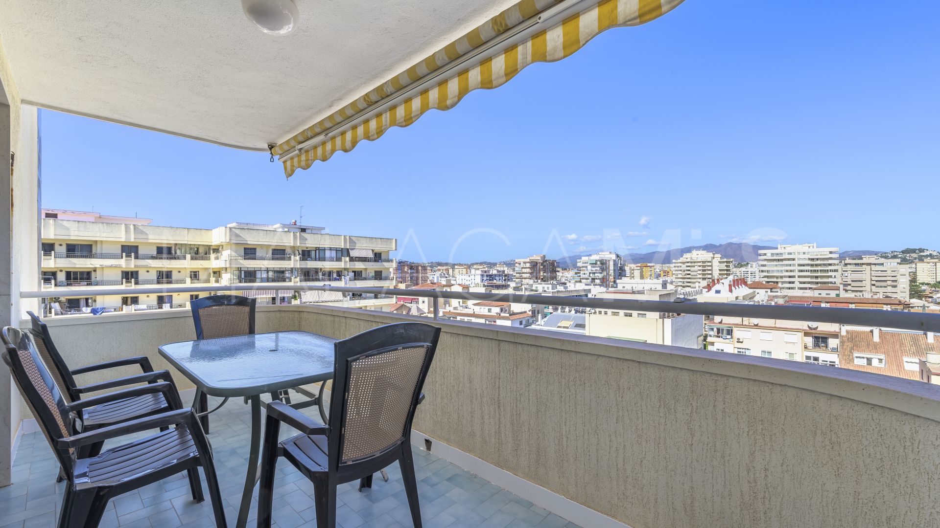 Apartment for sale in Fuengirola Centro with 3 bedrooms