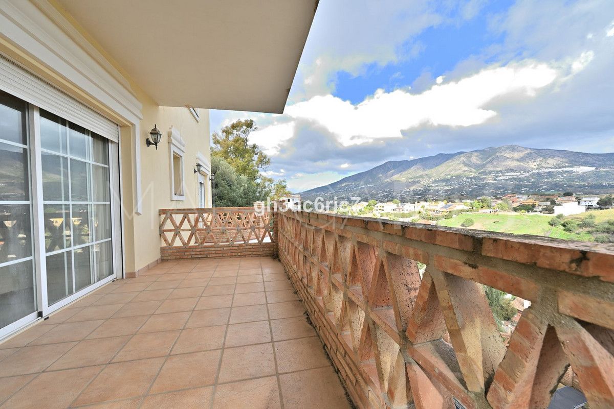 Villa for sale in Sierrezuela