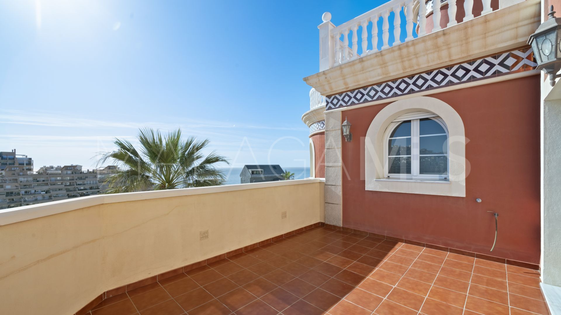 Villa for sale in Nueva Torrequebrada