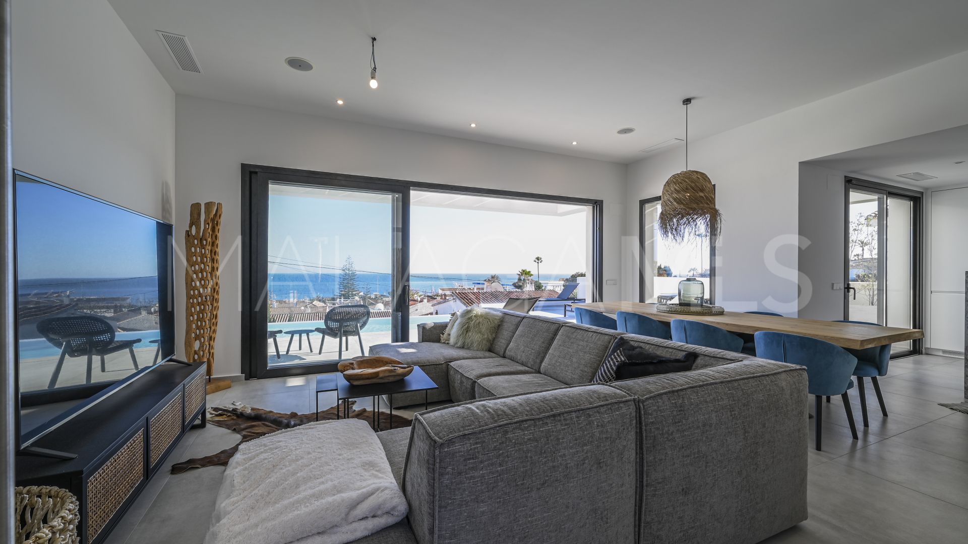 Villa for sale in Cala de Mijas