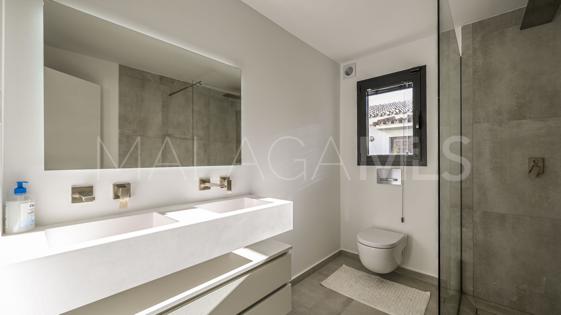 Villa for sale in Cala de Mijas