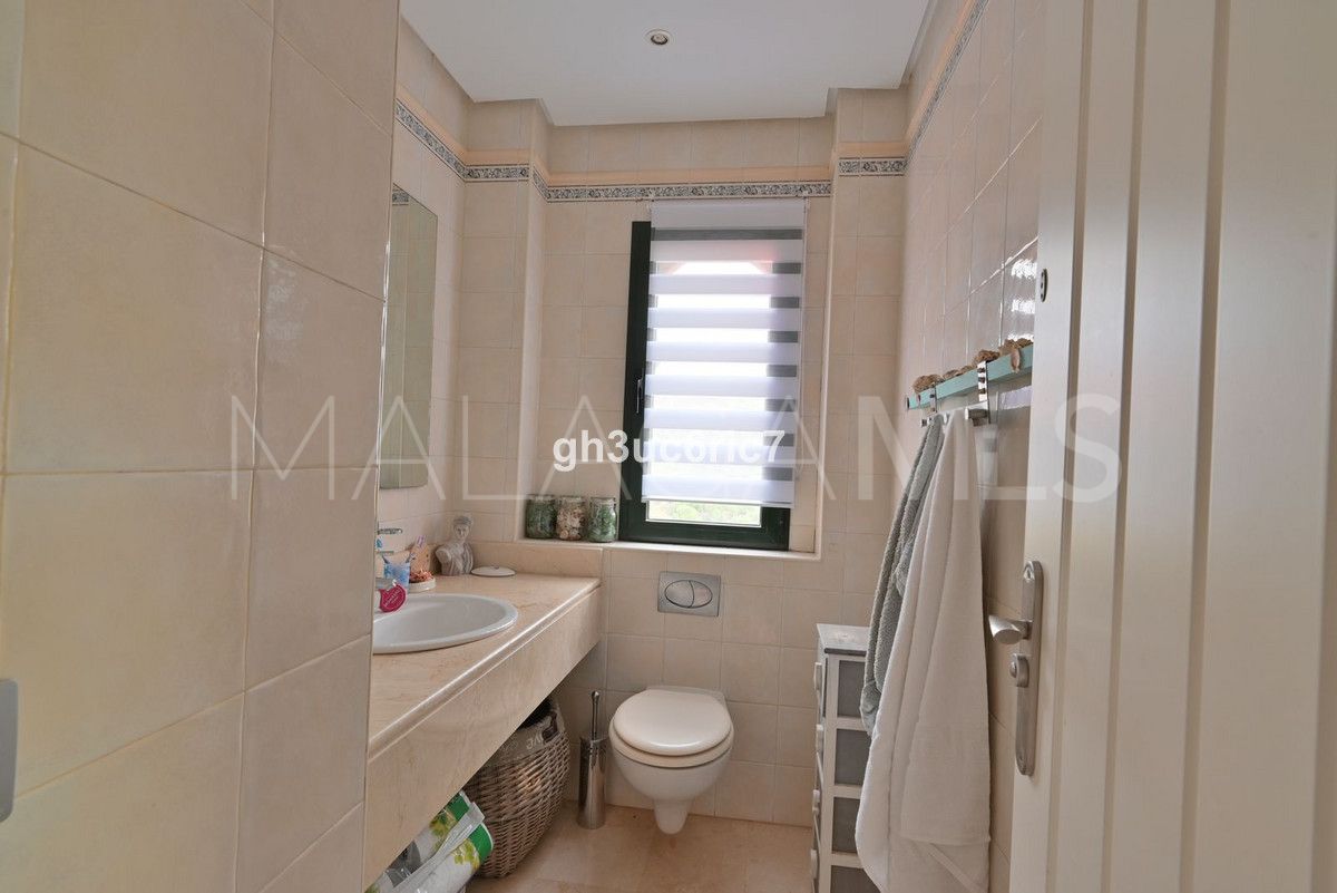 For sale Calahonda 3 bedrooms apartment