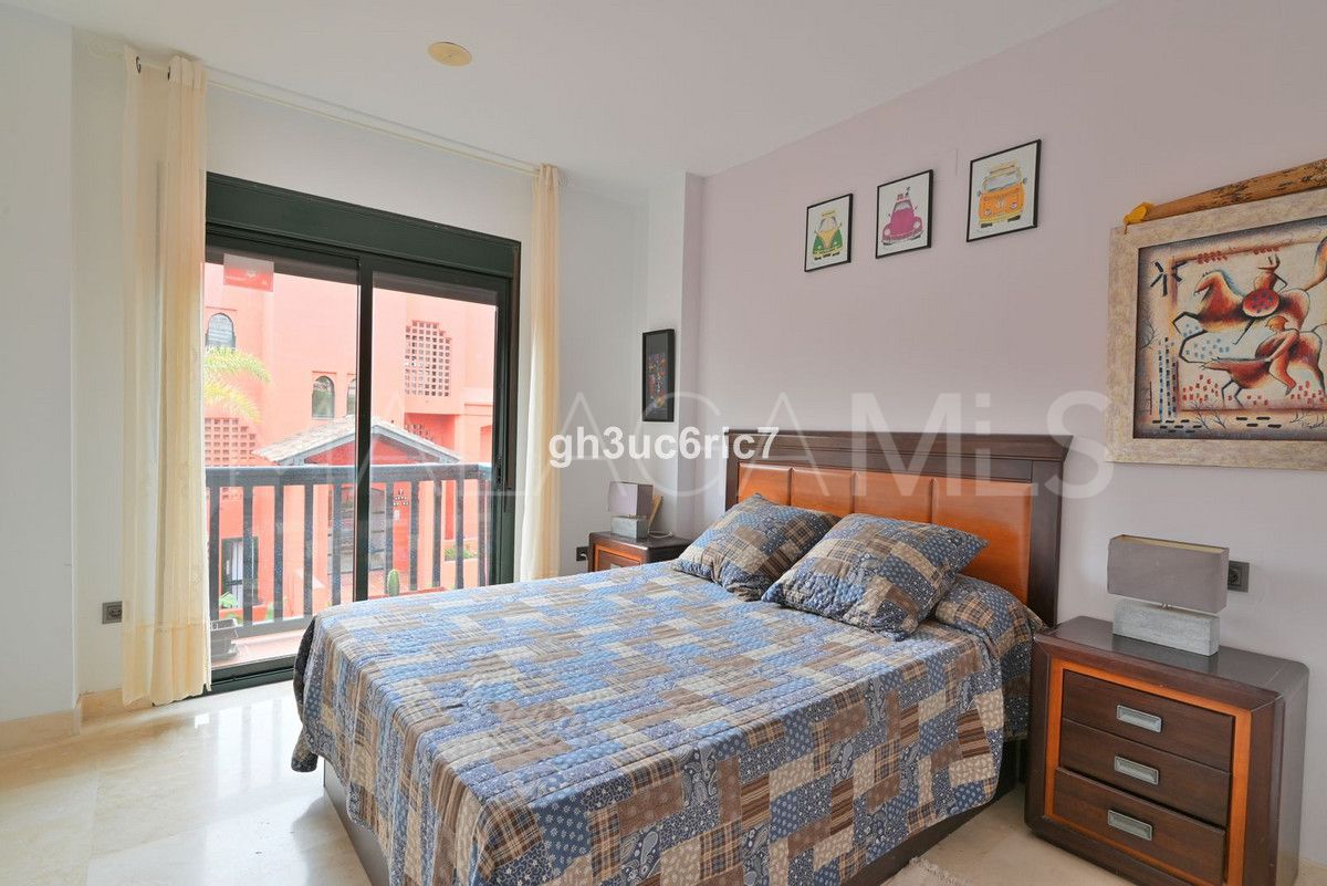 For sale Calahonda 3 bedrooms apartment