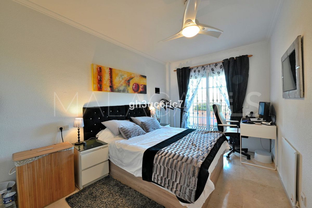 Apartamento planta baja with 2 bedrooms for sale in Mijas Golf