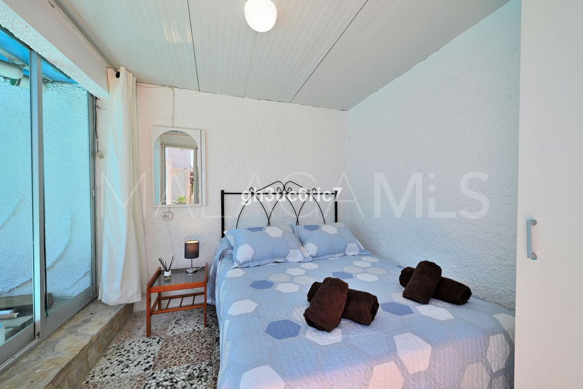 Se vende villa in Costabella de 4 bedrooms