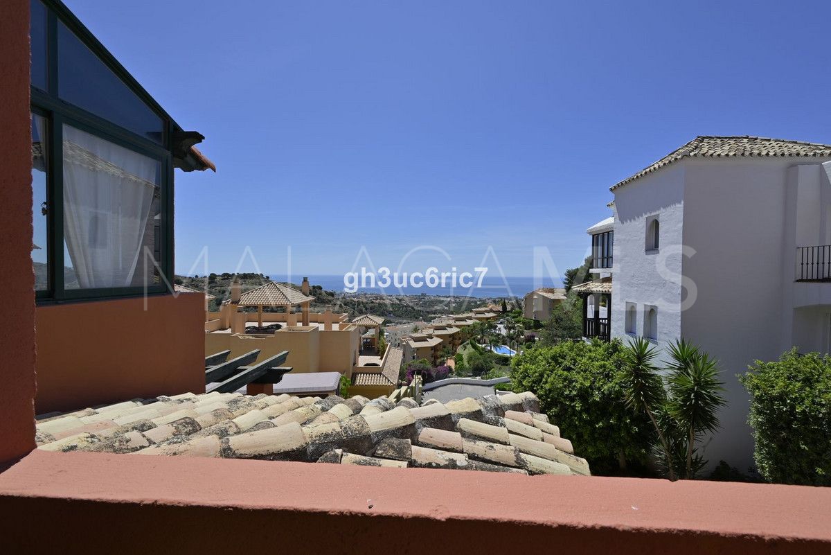 Apartamento for sale with 2 bedrooms in Calahonda