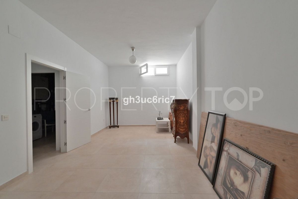 For sale Calahonda town house