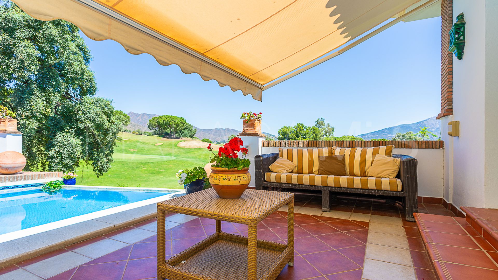 Se vende villa de 4 bedrooms in La Cala Golf Resort