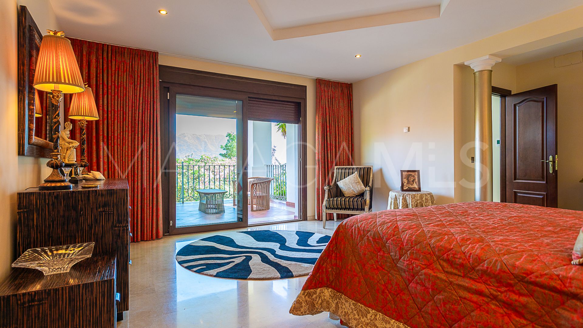 Se vende villa de 4 bedrooms in La Cala Golf Resort