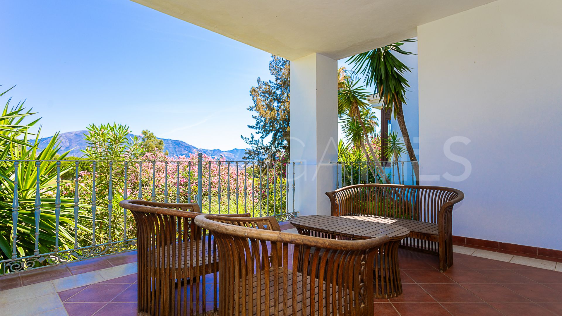 Se vende villa de 4 bedrooms in La Cala Golf Resort