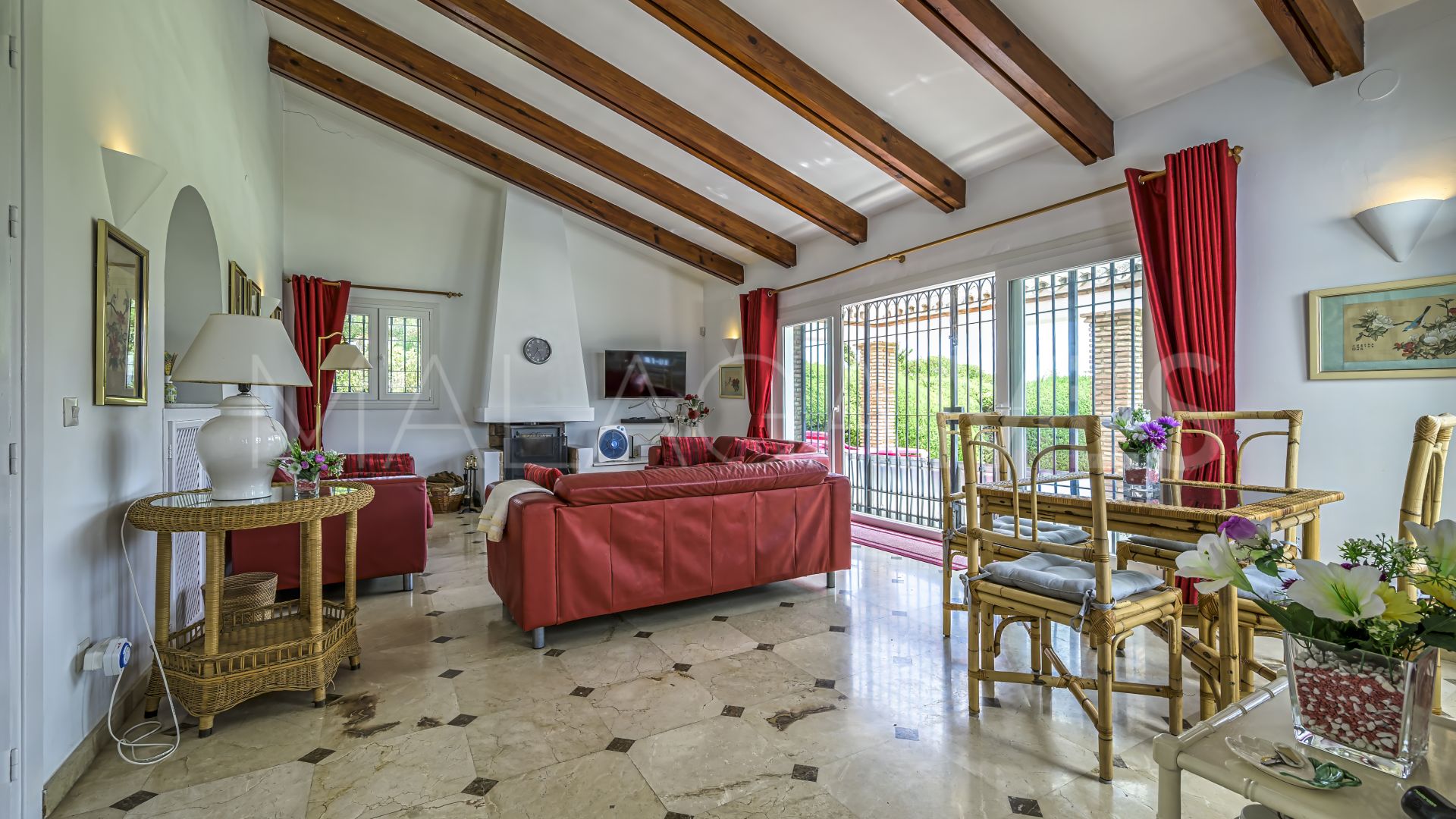 Villa for sale in El Chaparral