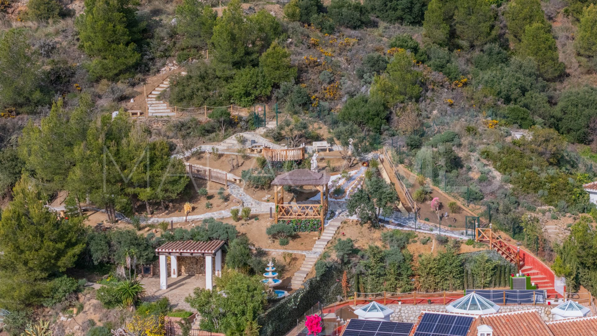 Villa for sale in Mijas