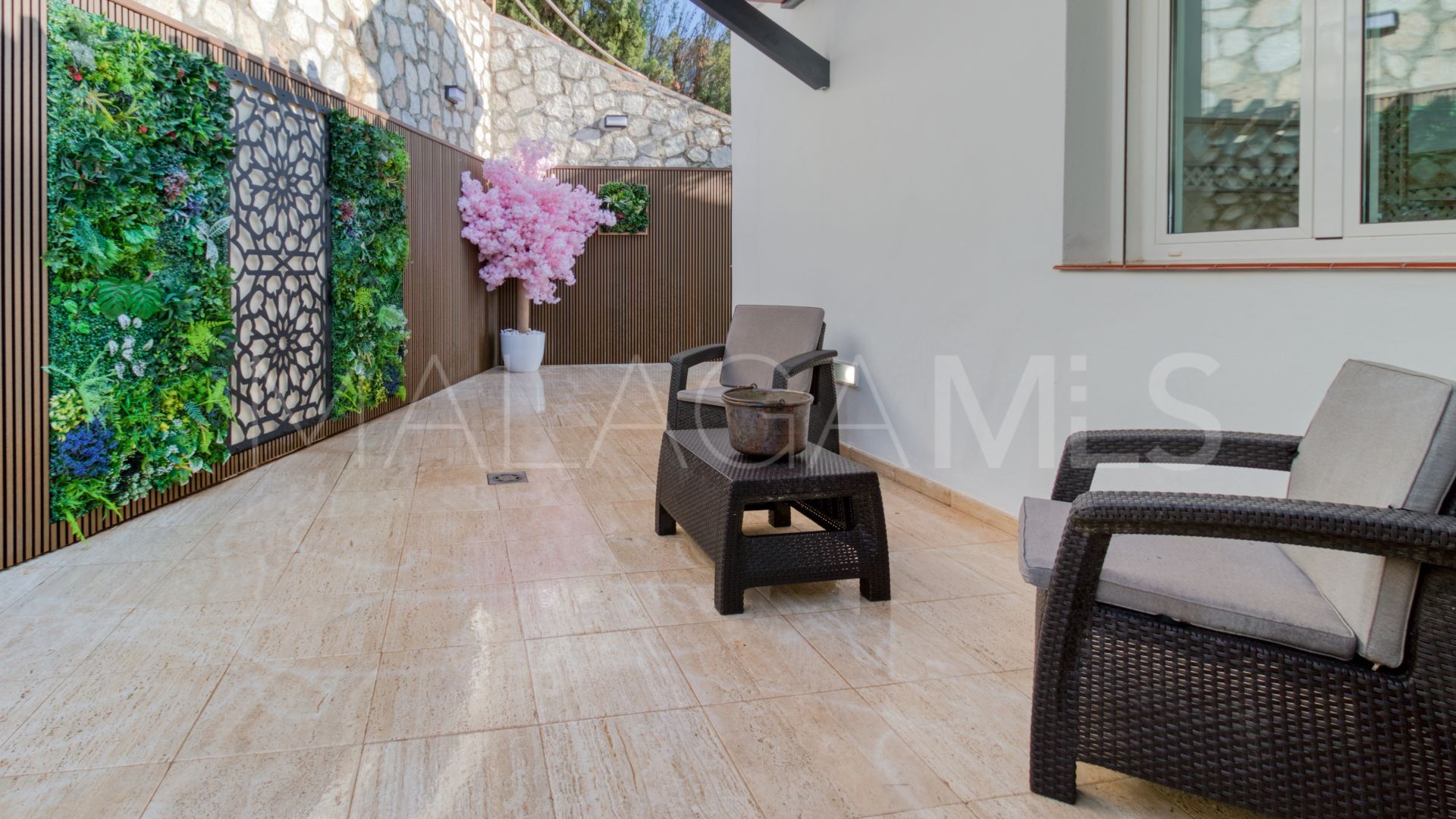 Villa for sale in Mijas