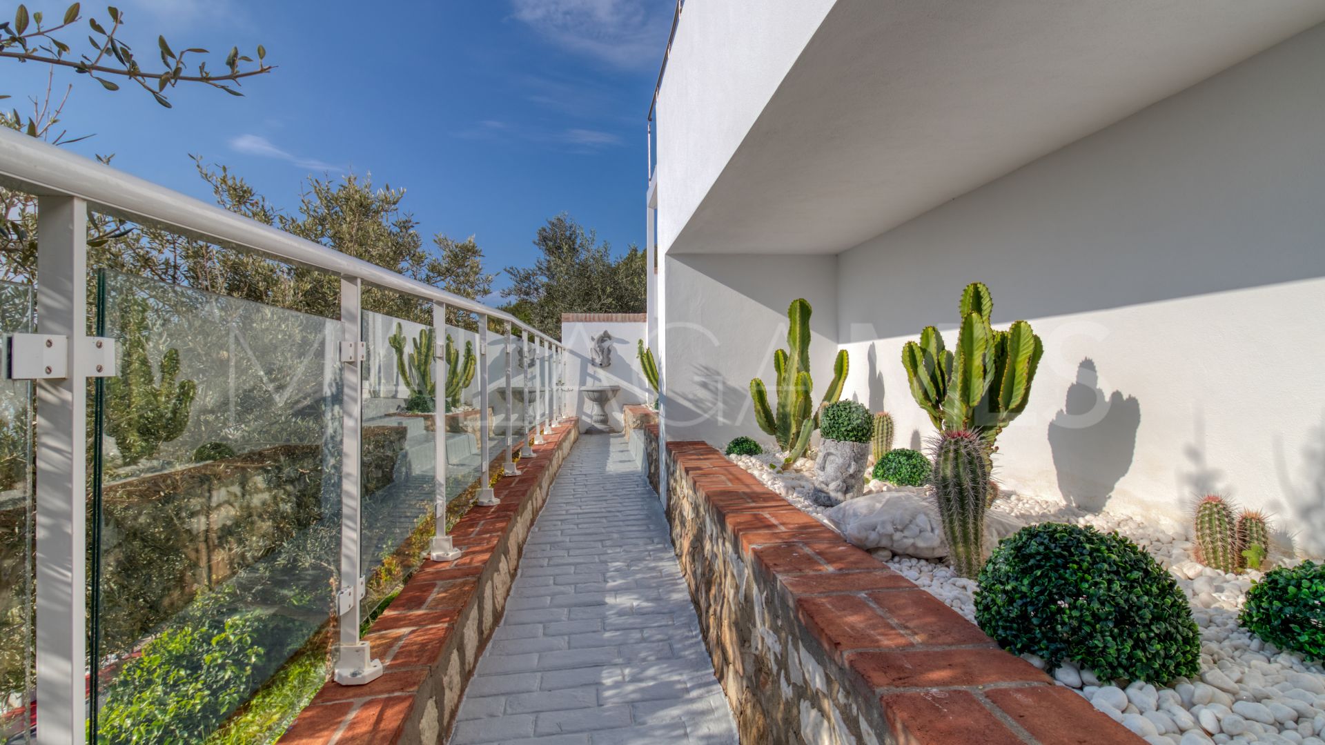Villa for sale in Mijas