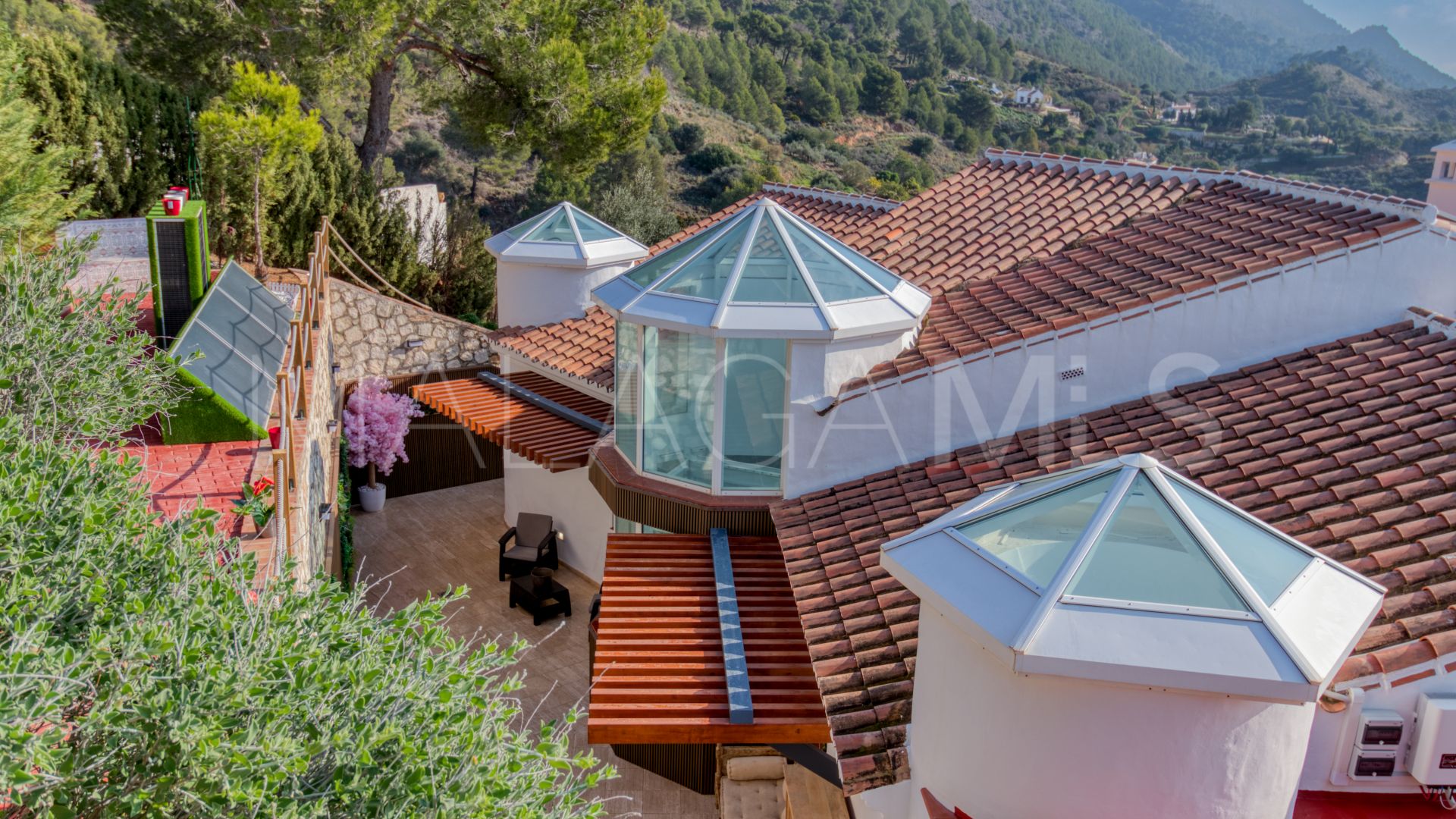 Villa for sale in Mijas
