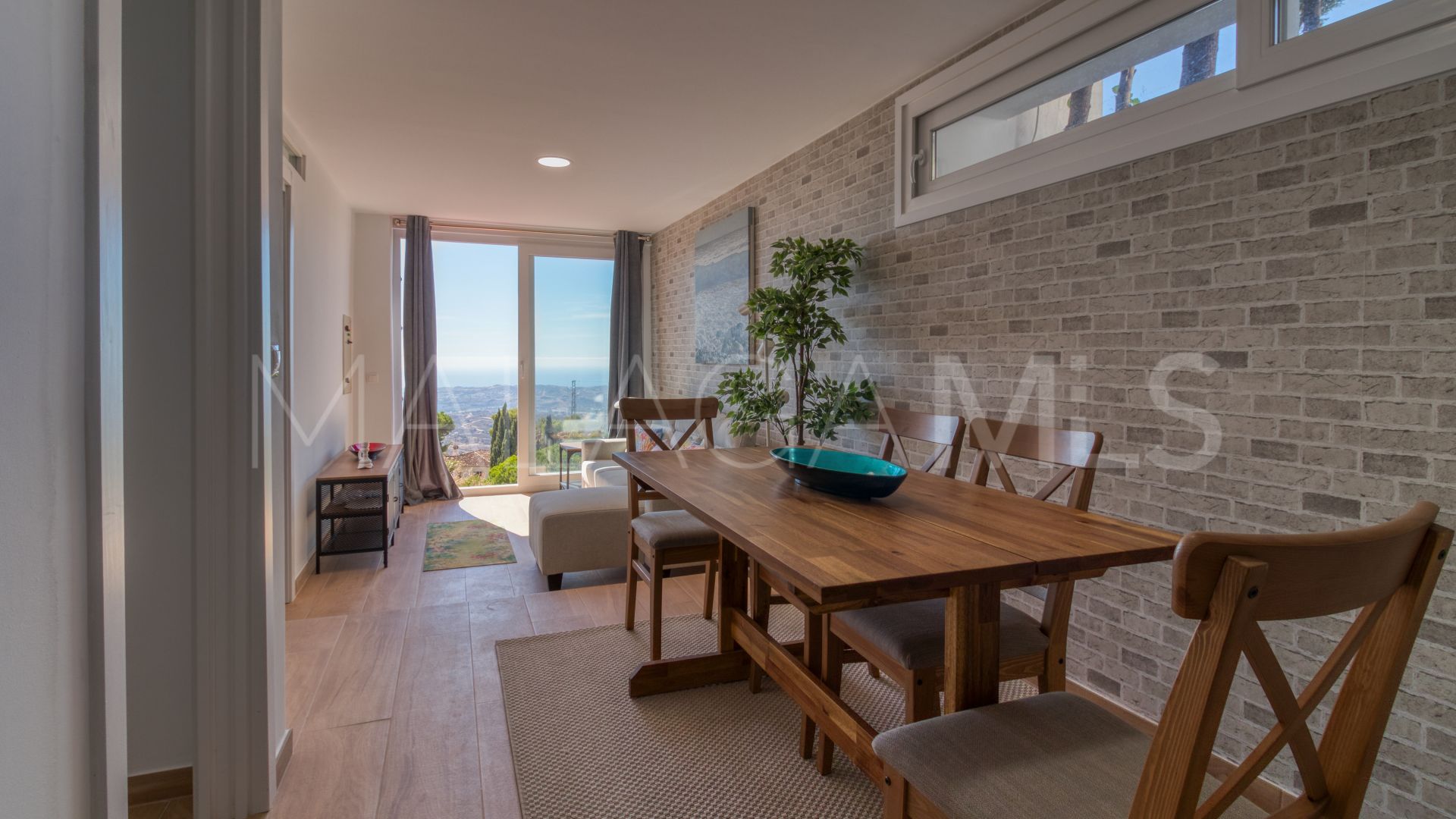 Villa for sale in Mijas