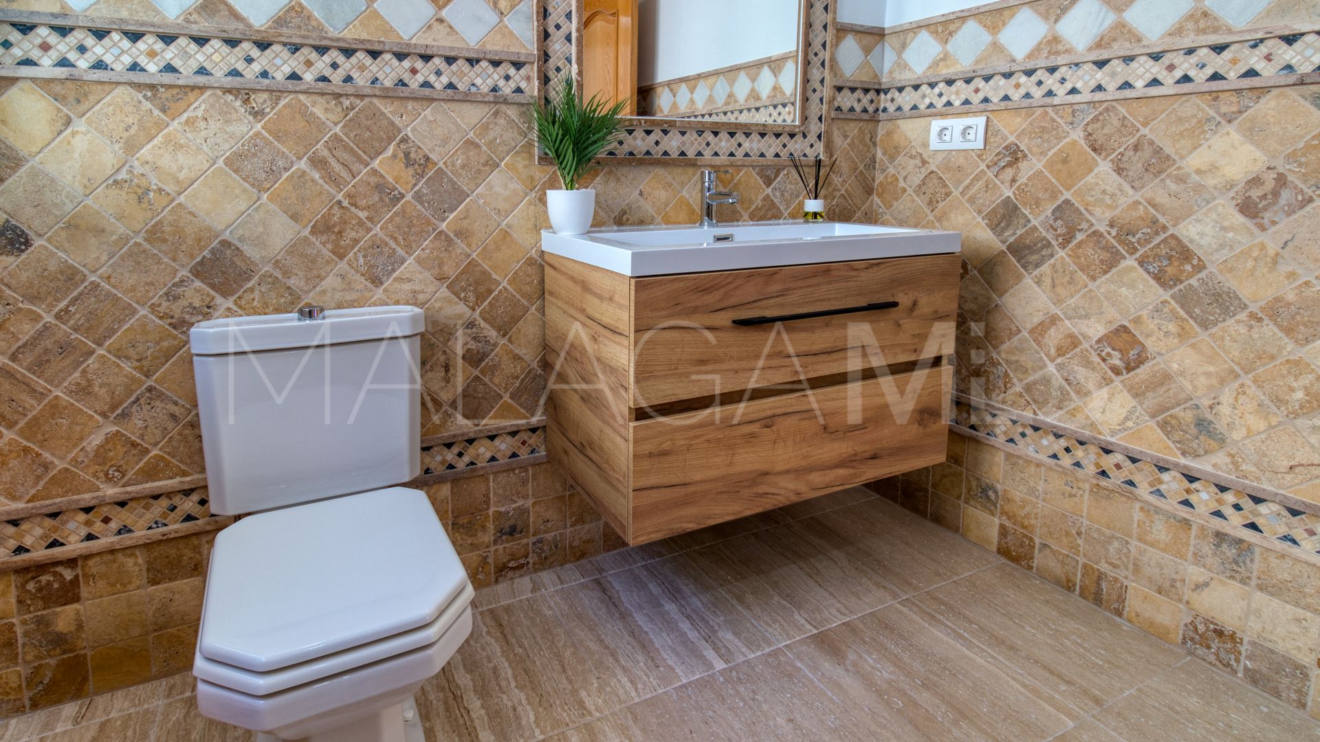 Villa for sale in Mijas