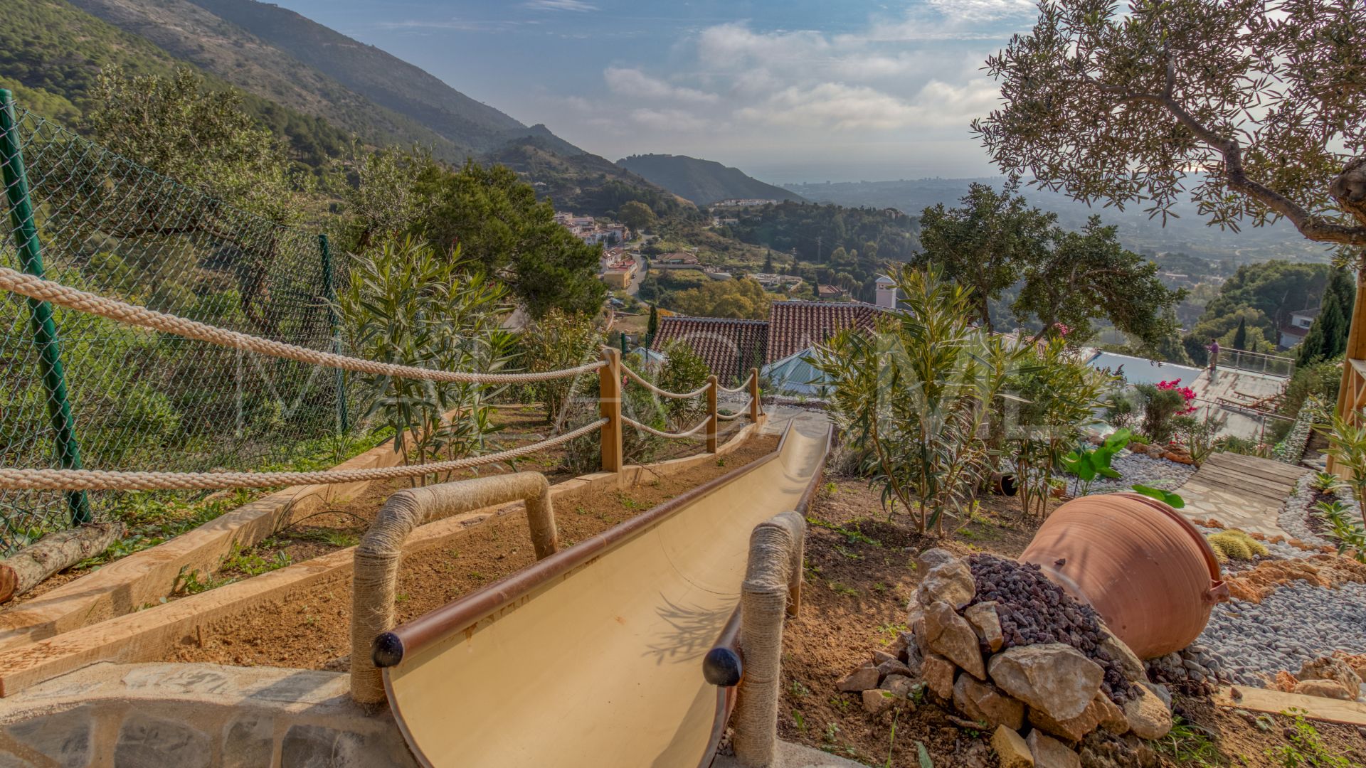 Villa for sale in Mijas