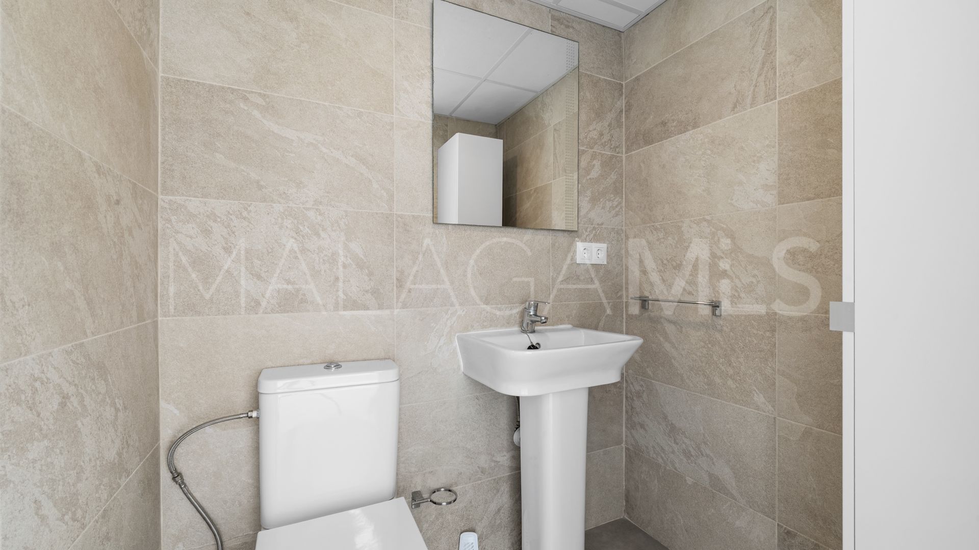 Villa for sale in Benalmadena