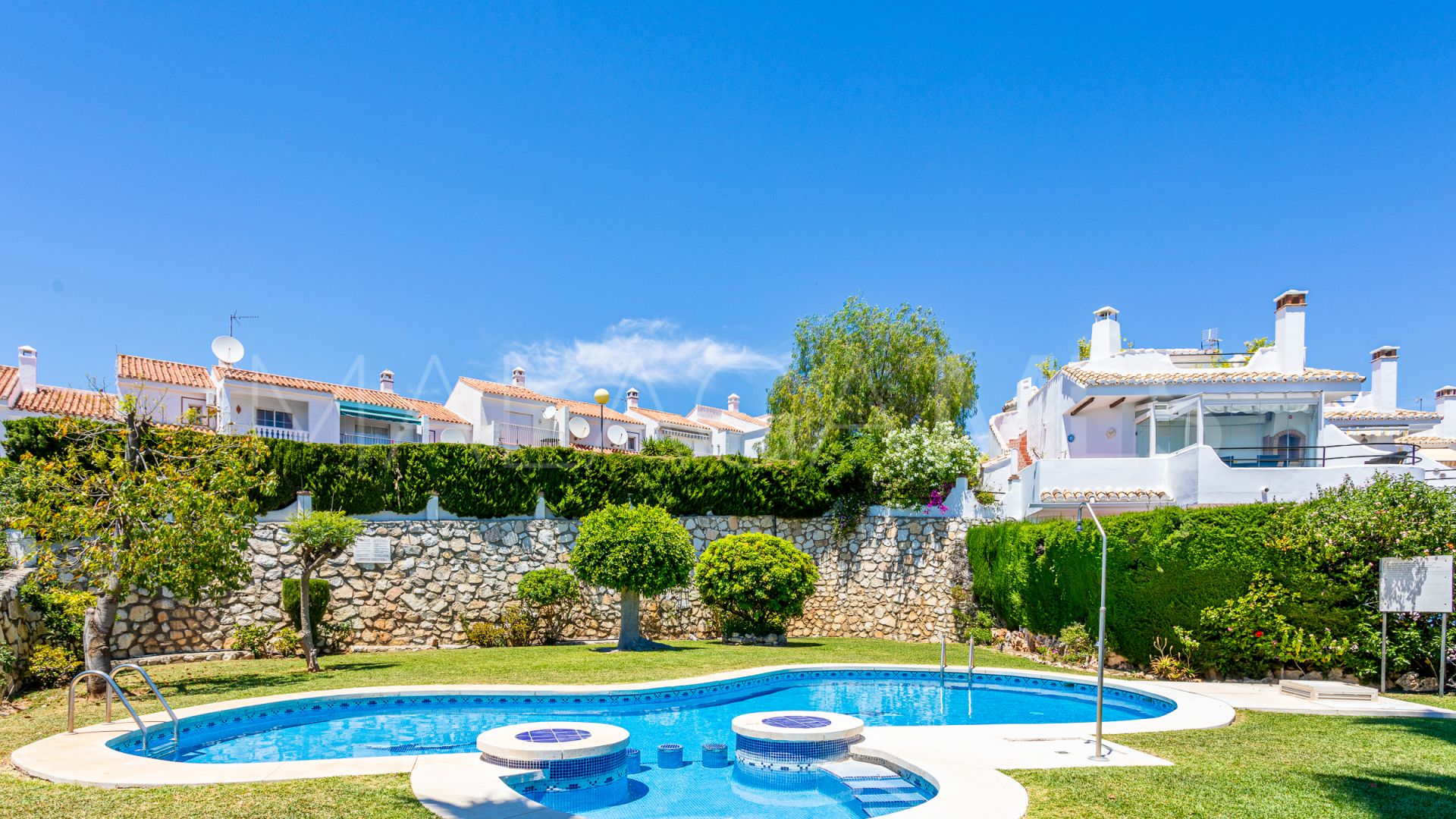 4 bedrooms Calahonda town house for sale