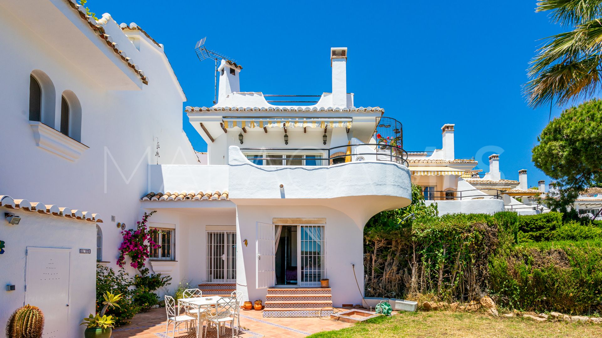 4 bedrooms Calahonda town house for sale