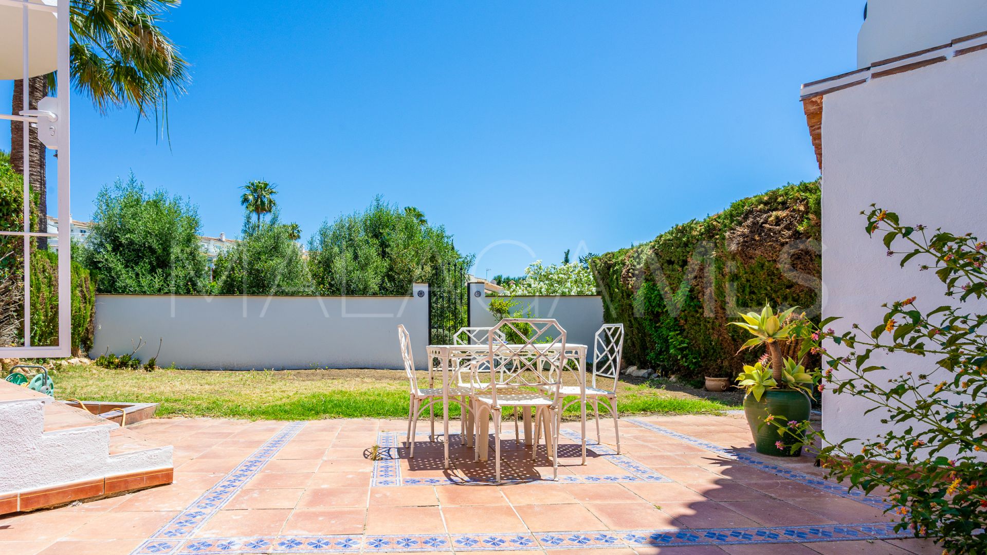 4 bedrooms Calahonda town house for sale
