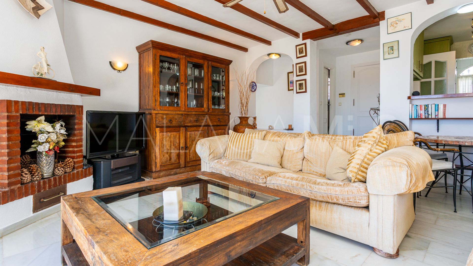 4 bedrooms Calahonda town house for sale