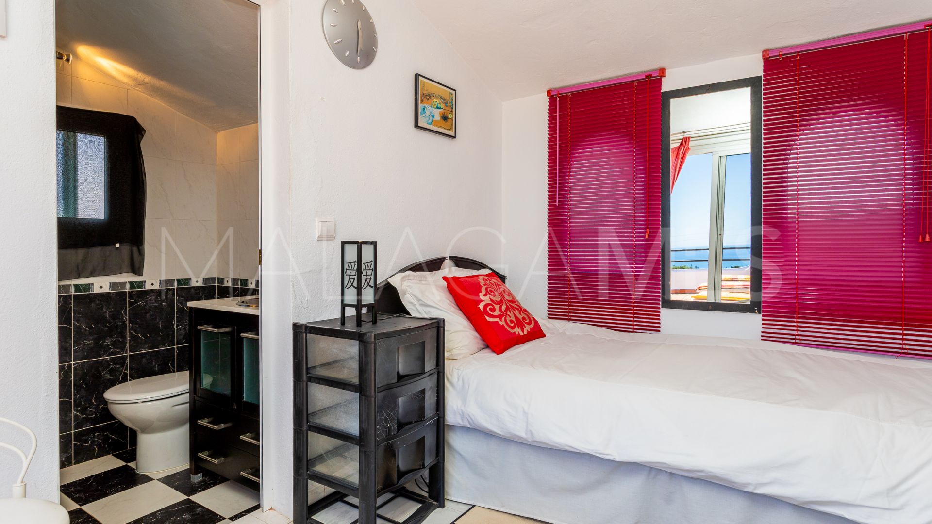 4 bedrooms Calahonda town house for sale