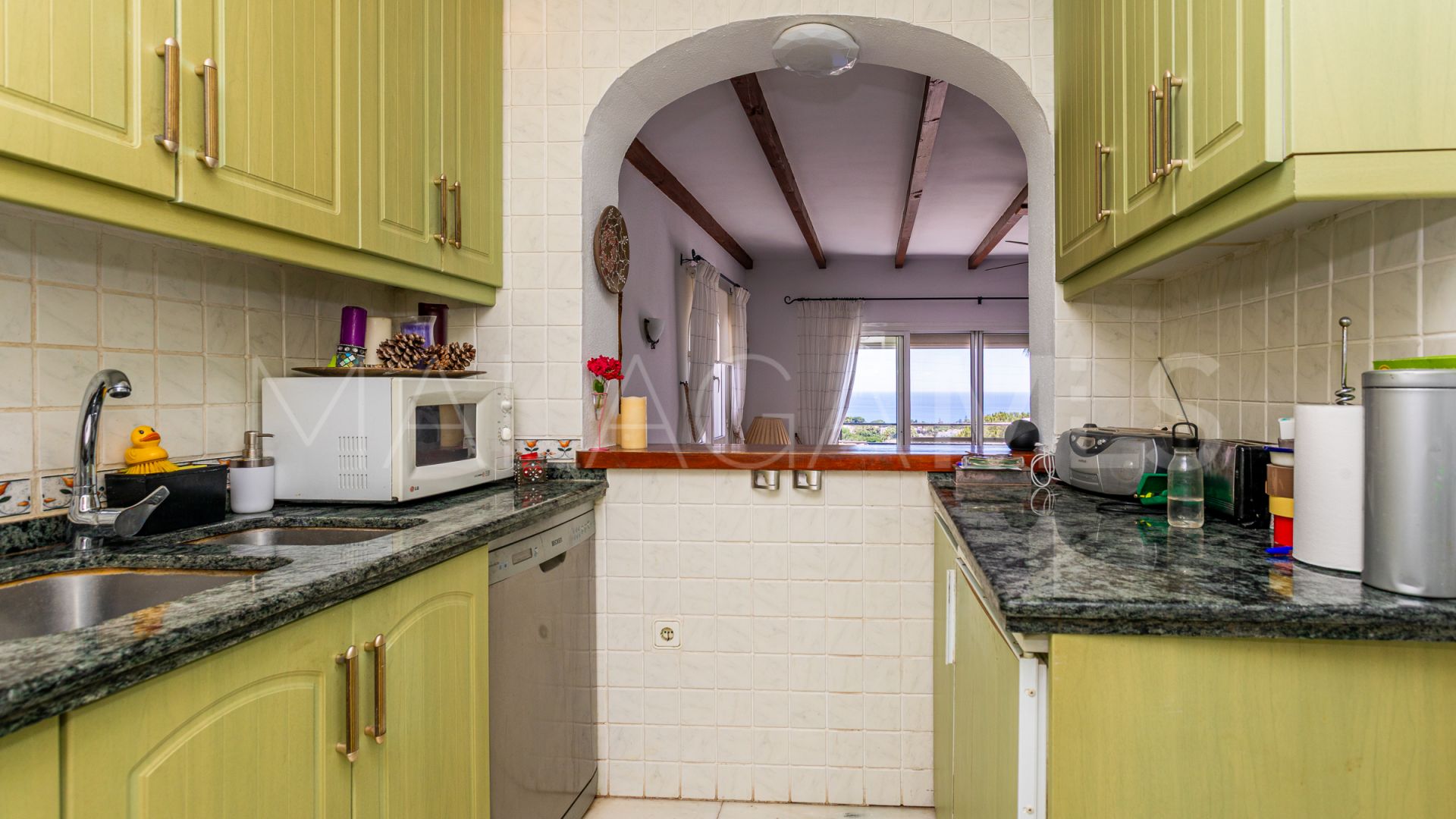 4 bedrooms Calahonda town house for sale