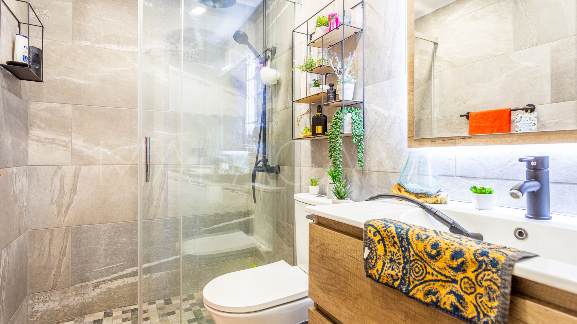 Calahonda 2 bedrooms apartment for sale