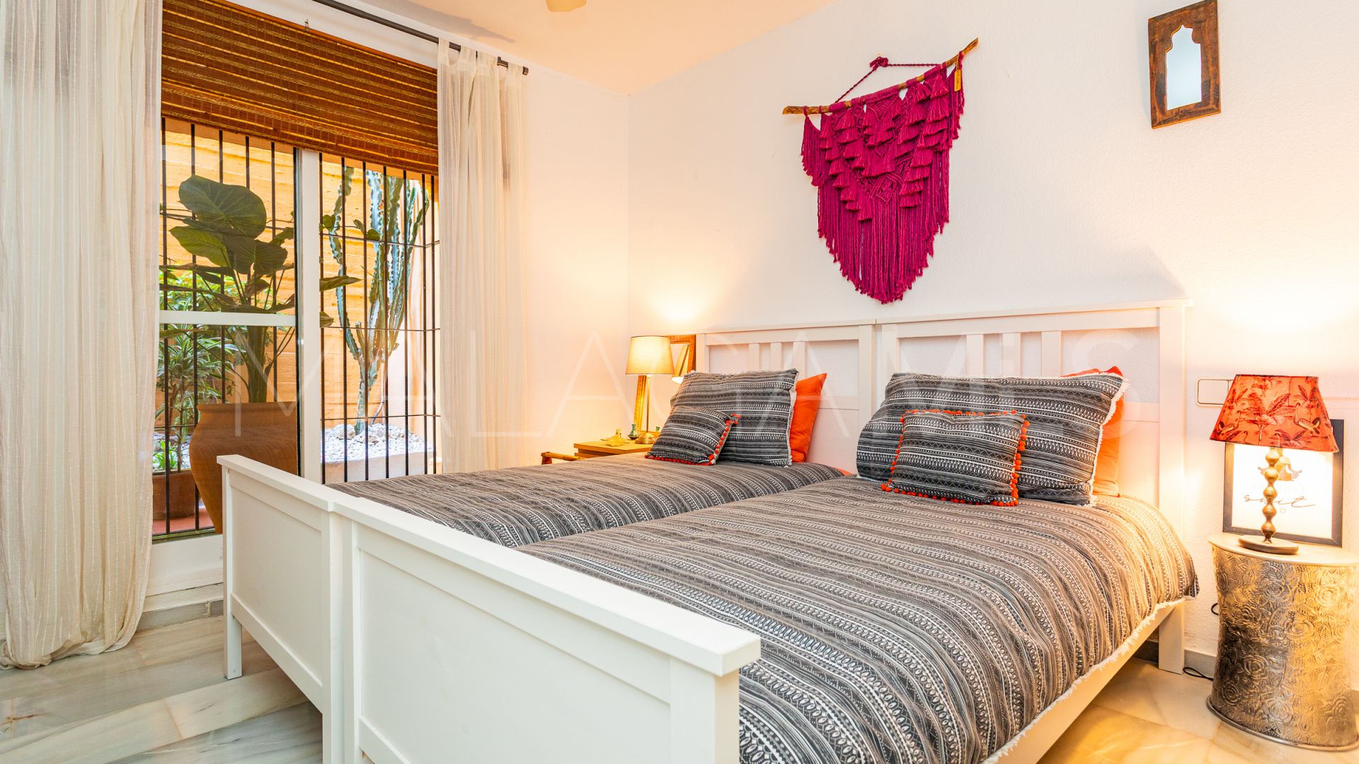 Calahonda 2 bedrooms apartment for sale