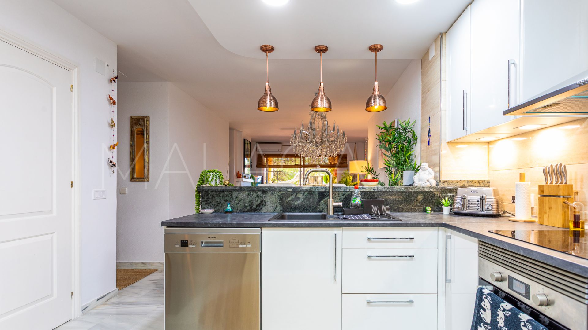 Calahonda 2 bedrooms apartment for sale