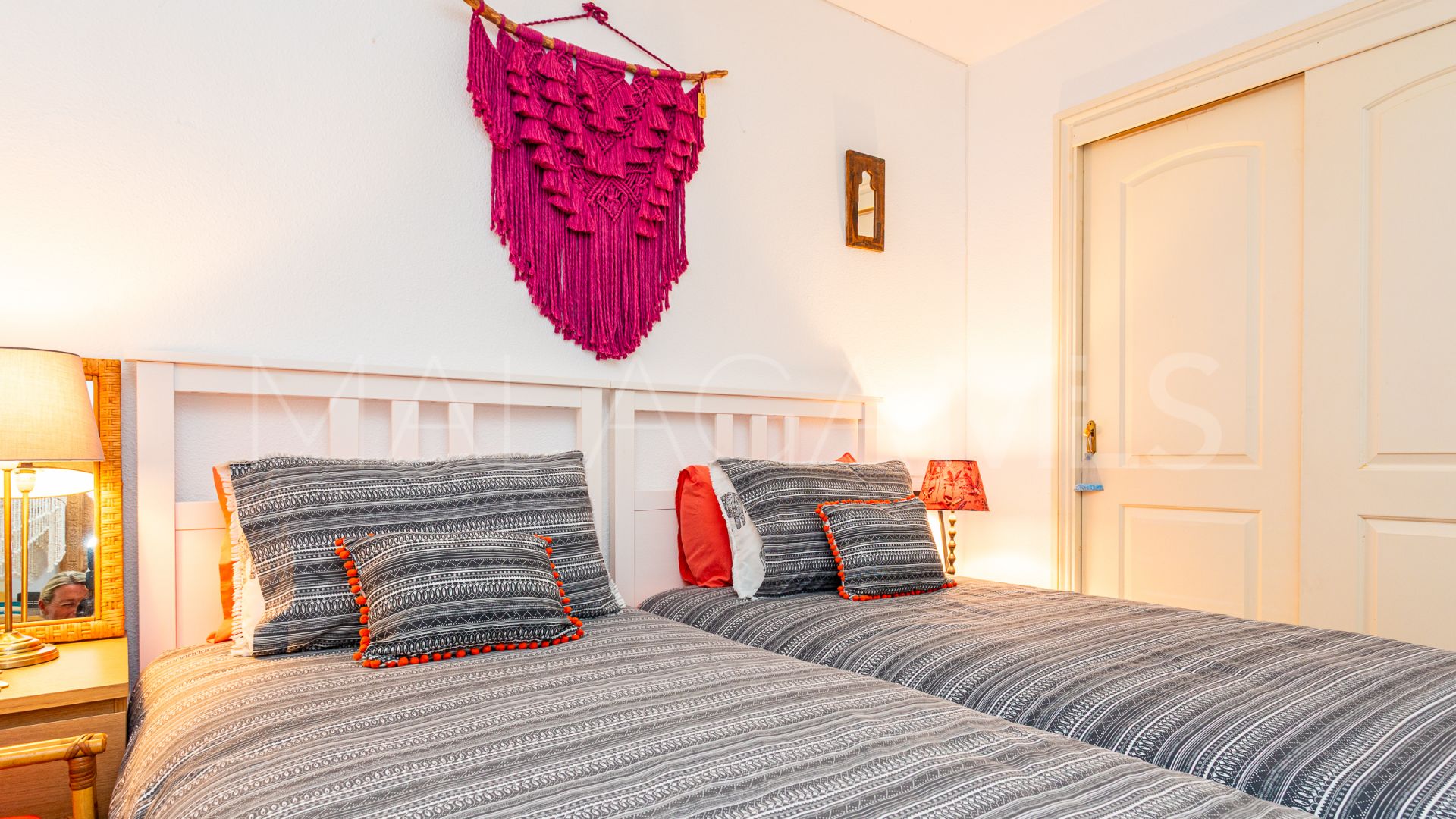 Calahonda 2 bedrooms apartment for sale