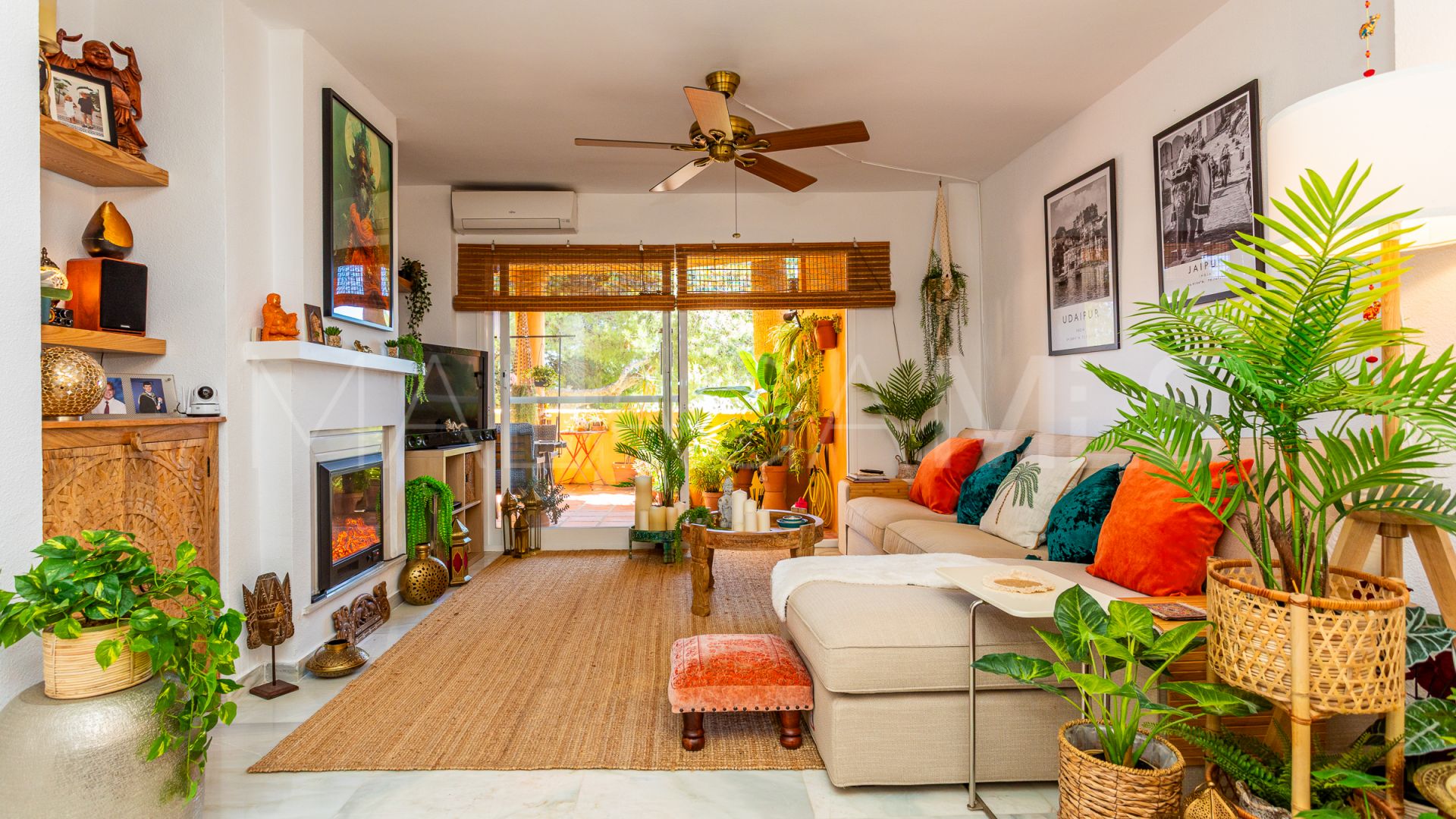 Calahonda 2 bedrooms apartment for sale