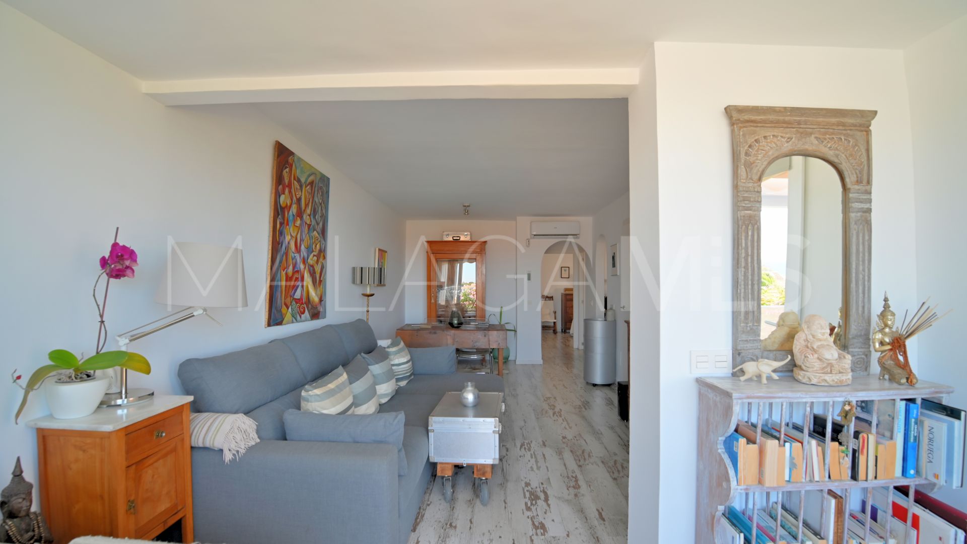 Villa for sale in Calypso