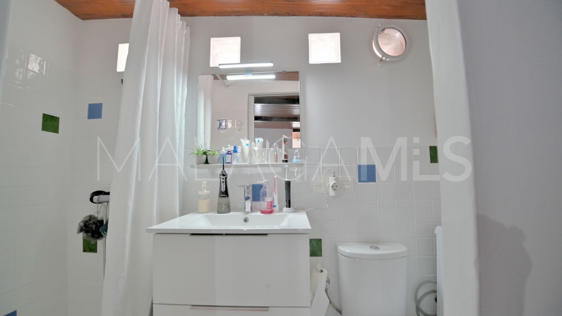 Villa for sale in Calypso