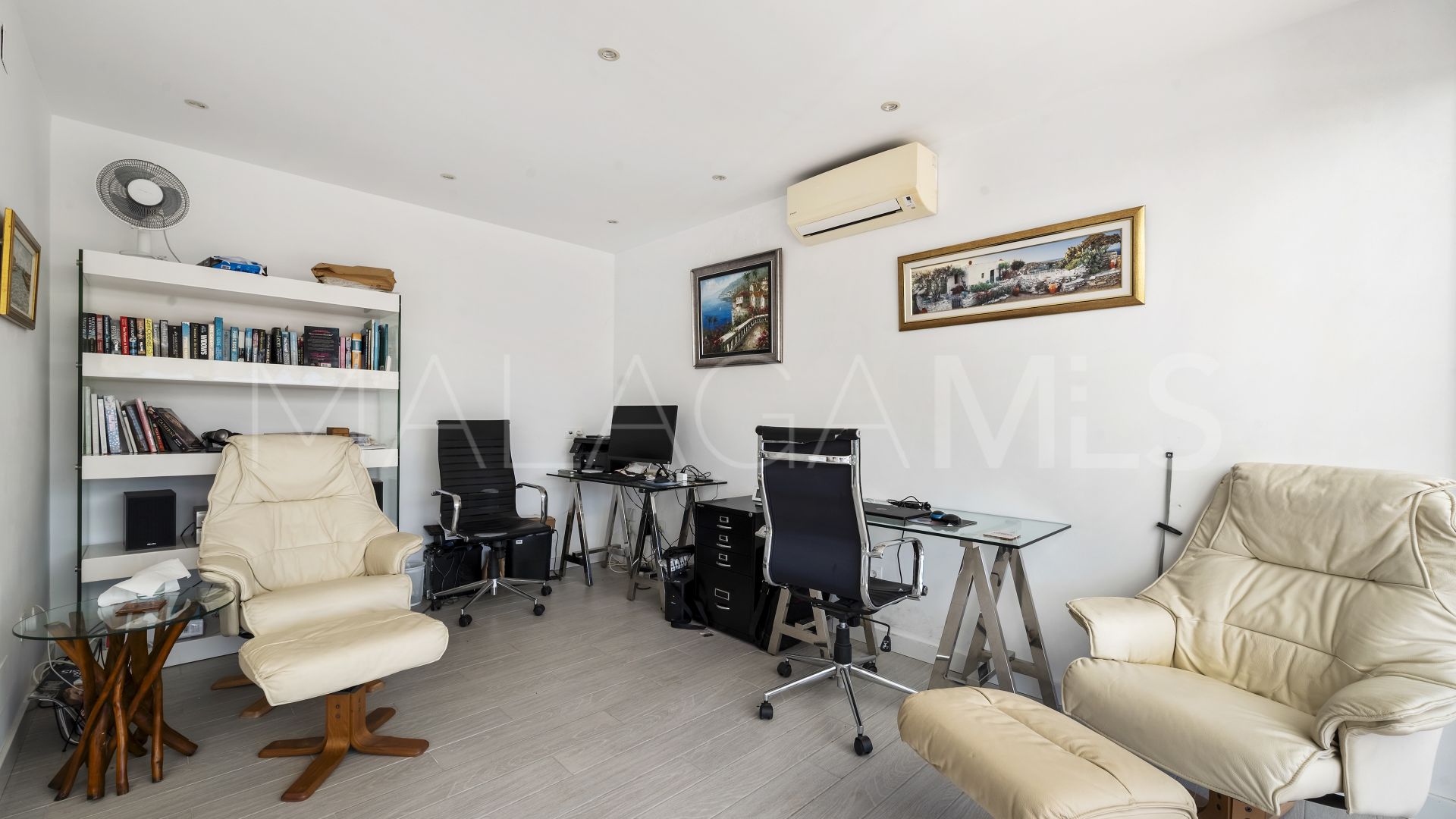 Calahonda, villa with 4 bedrooms for sale