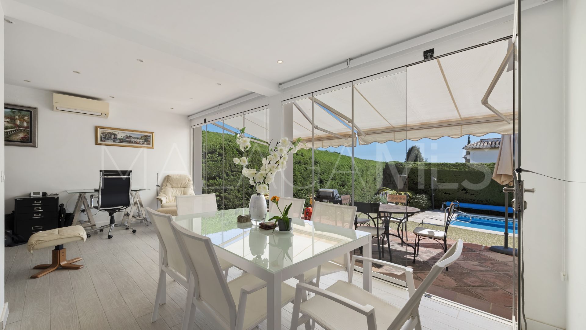 Calahonda, villa with 4 bedrooms for sale