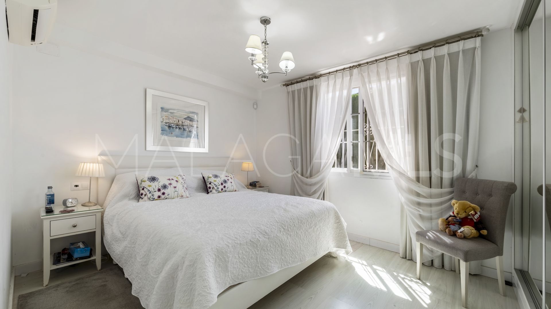 Calahonda, villa with 4 bedrooms for sale