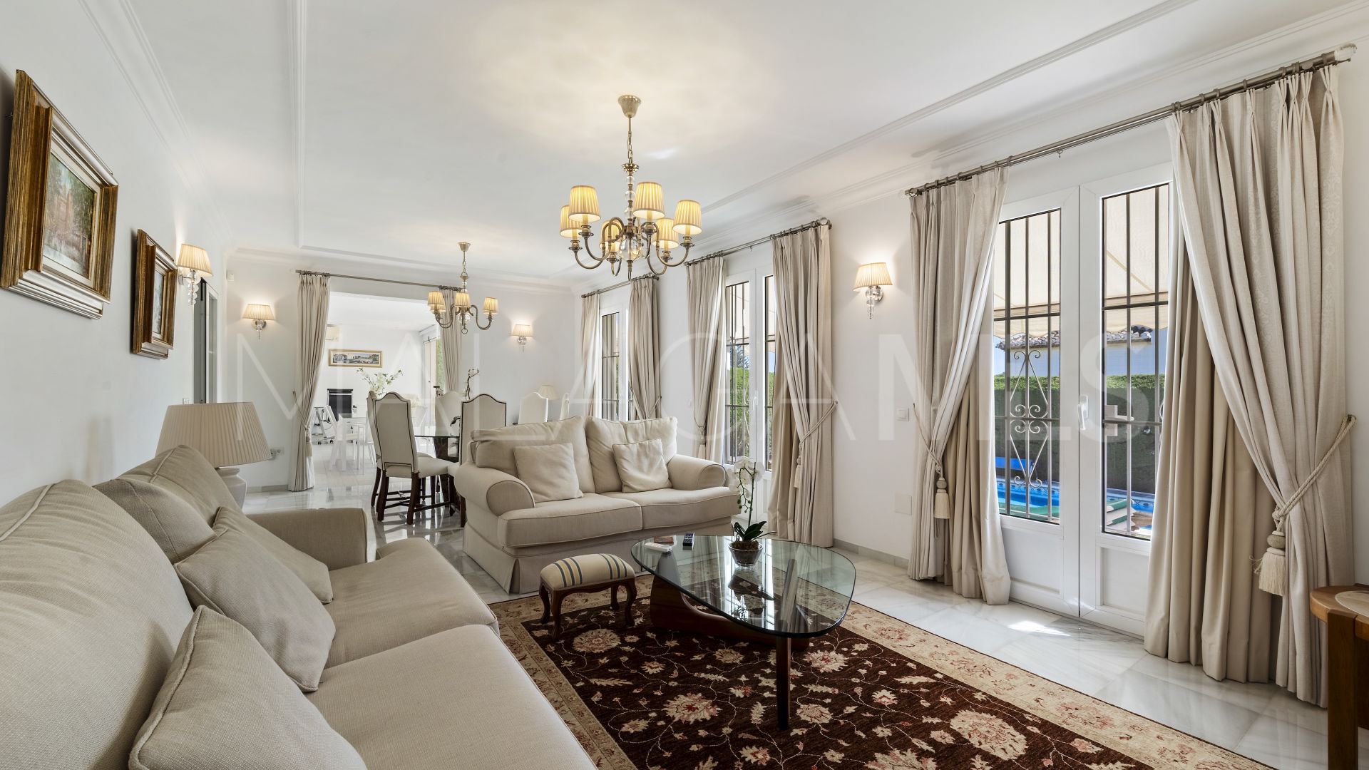 Calahonda, villa with 4 bedrooms for sale