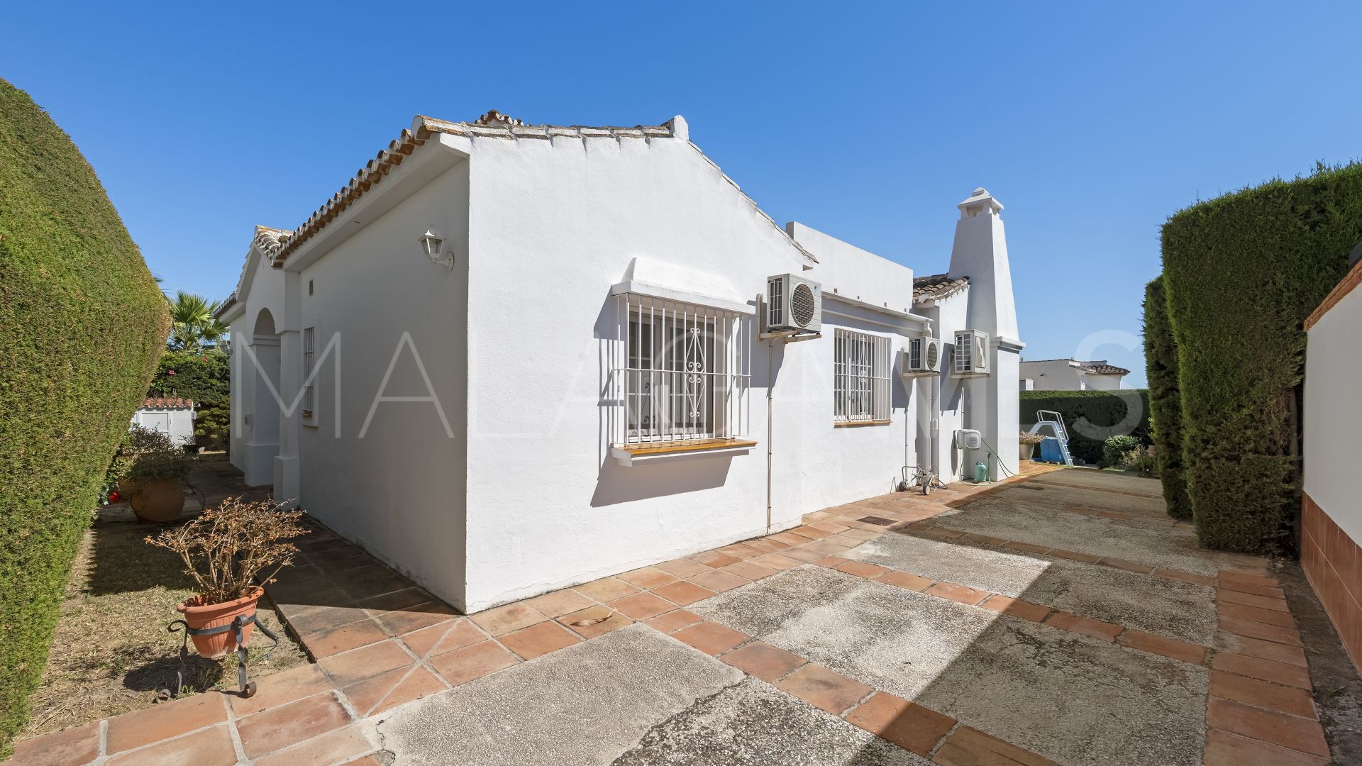 Calahonda, villa with 4 bedrooms for sale