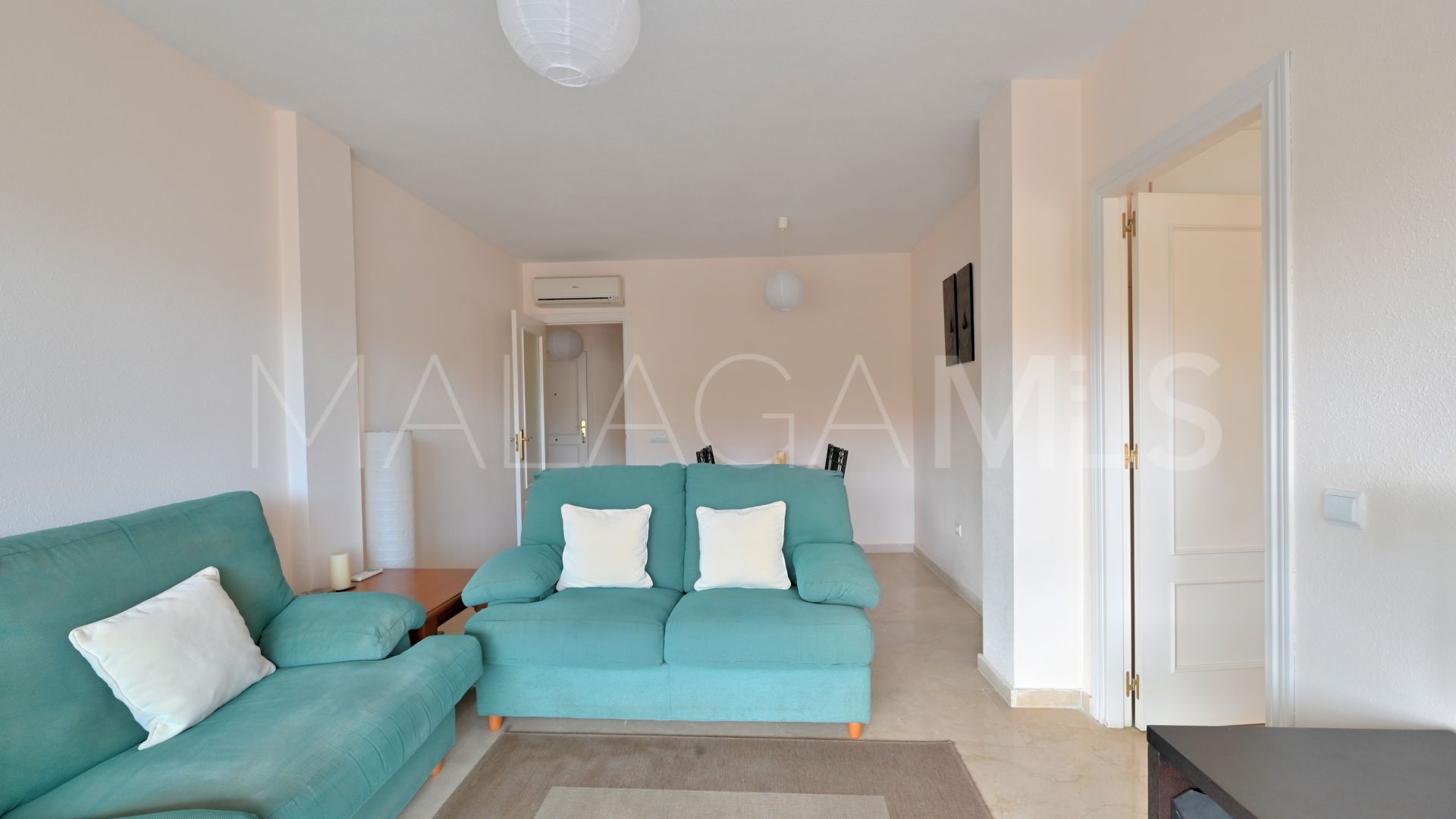 Se vende apartamento in Calahonda with 2 bedrooms
