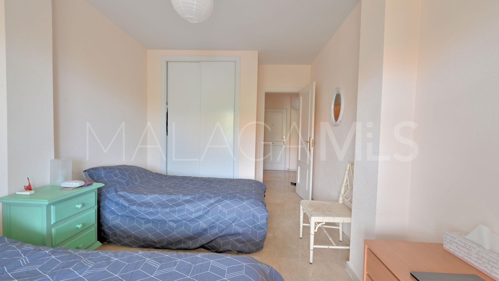 Se vende apartamento in Calahonda with 2 bedrooms